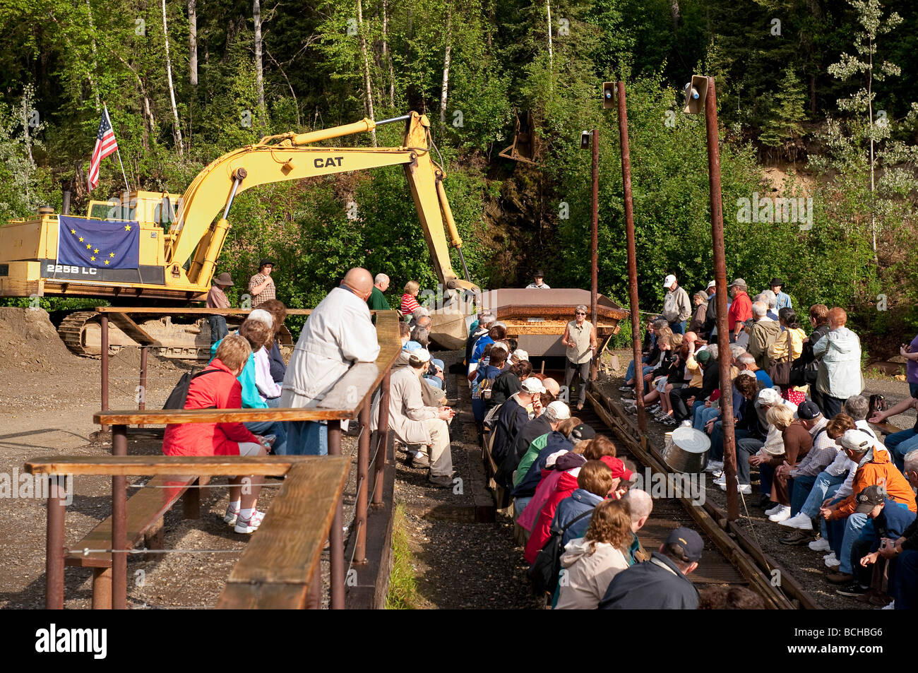 Goldbergbau und panning Demonstration an der Eldorado Gold Mine Fairbanks Alaska Stockfoto