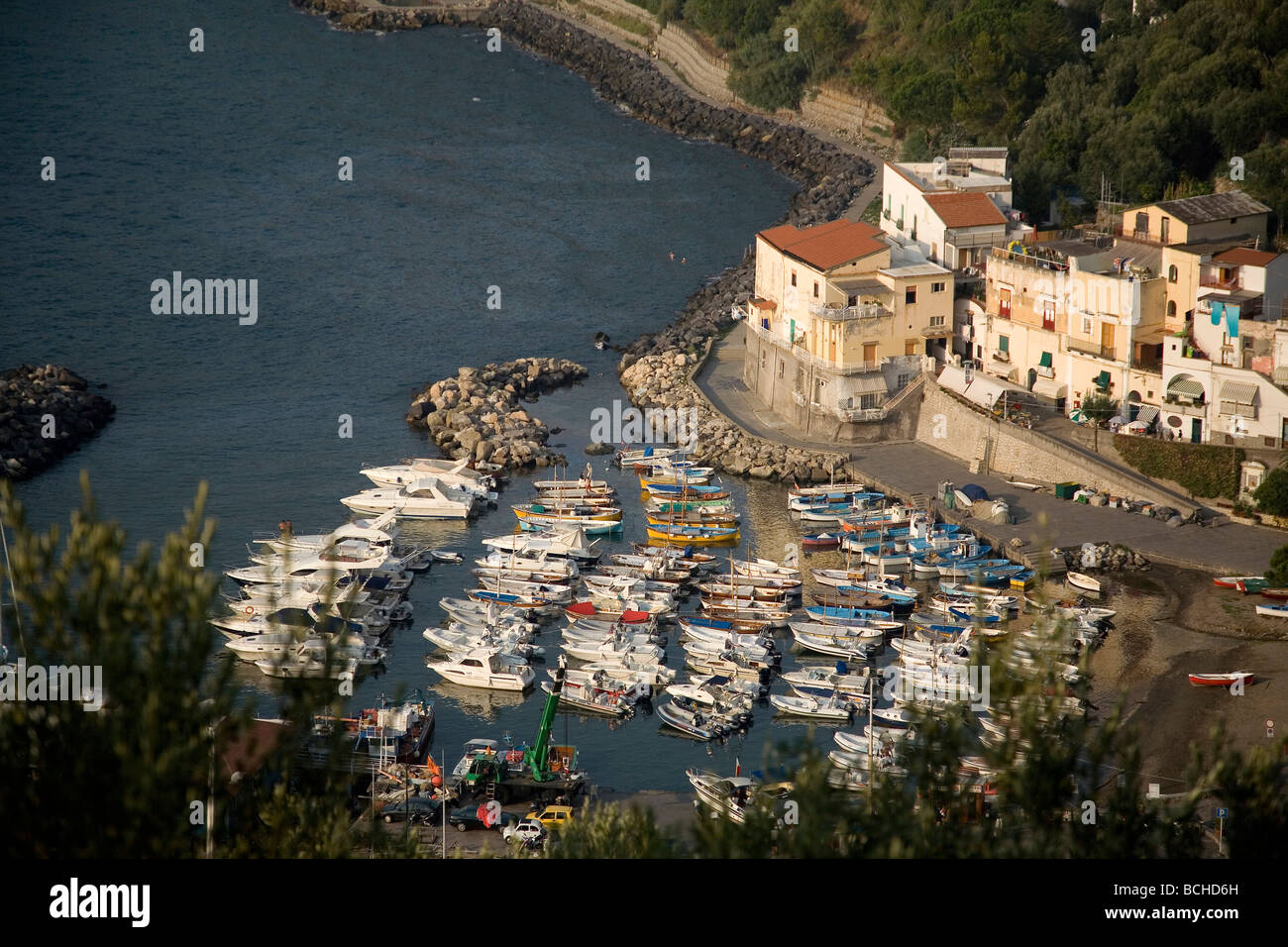 Marina von Massa Lubrense Sorrentinische Halbinsel Kampanien Thyrrhenian Meer Mittelmeer Italien Stockfoto