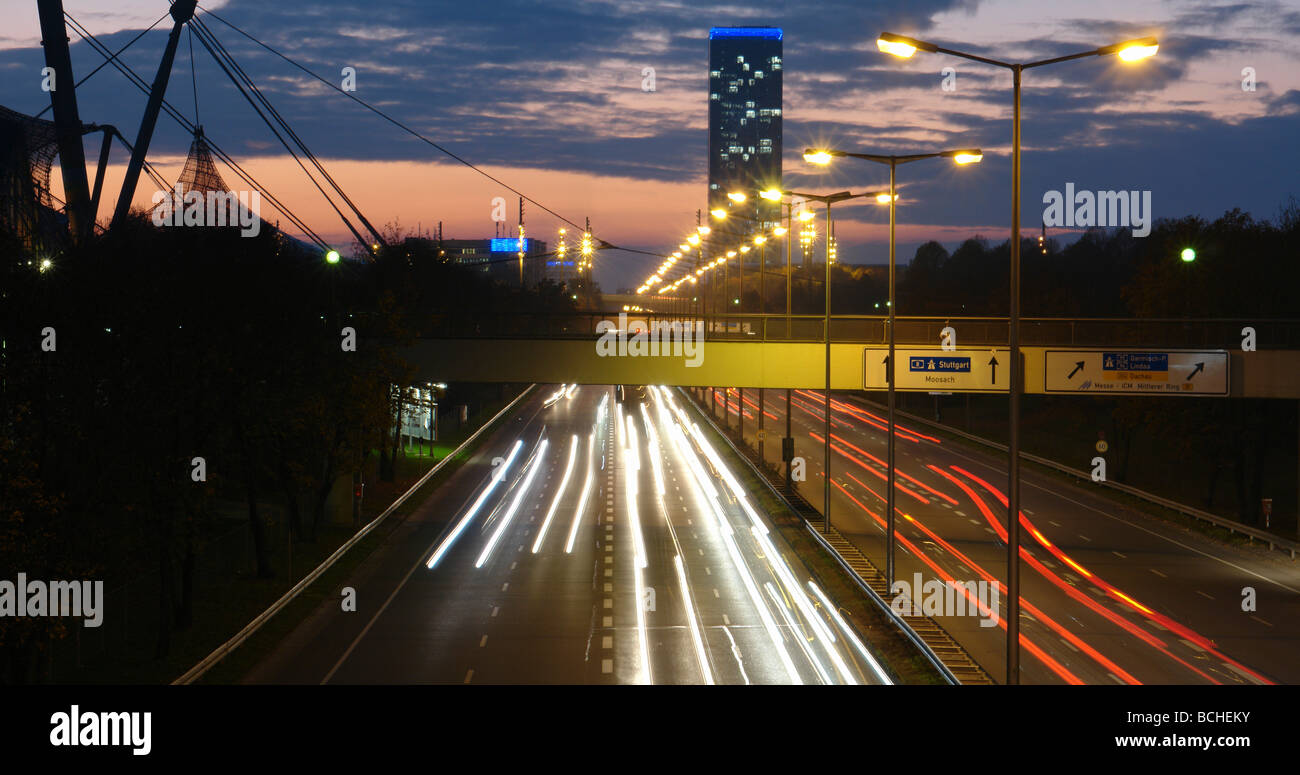 Feierabendverkehr in Nord München Stockfoto