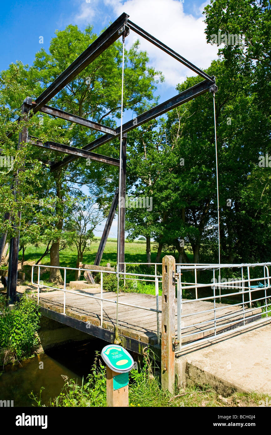 Northlands Hubbrücke über Wey und Arun-Kanal. West Sussex, UK Stockfoto