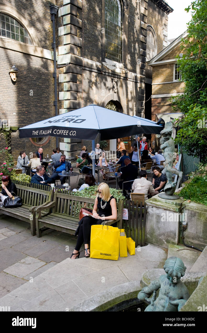 Caffe Nero von Str. Jamess Kirche Piccadilly London Vereinigtes Königreich Stockfoto