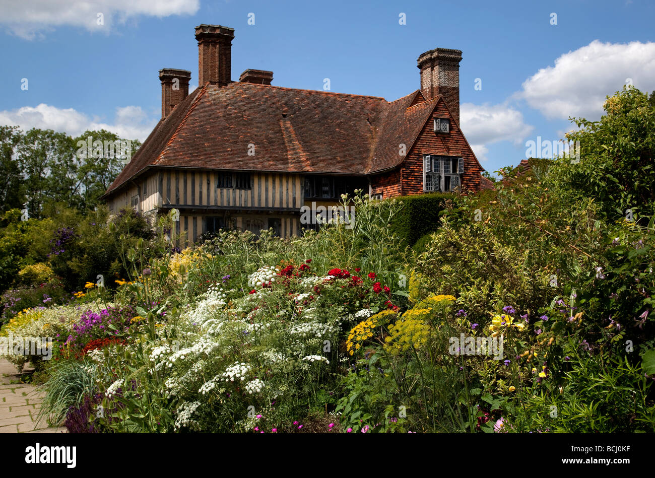 Lange Grenze bei Great Dixter House East Sussex UK Stockfoto