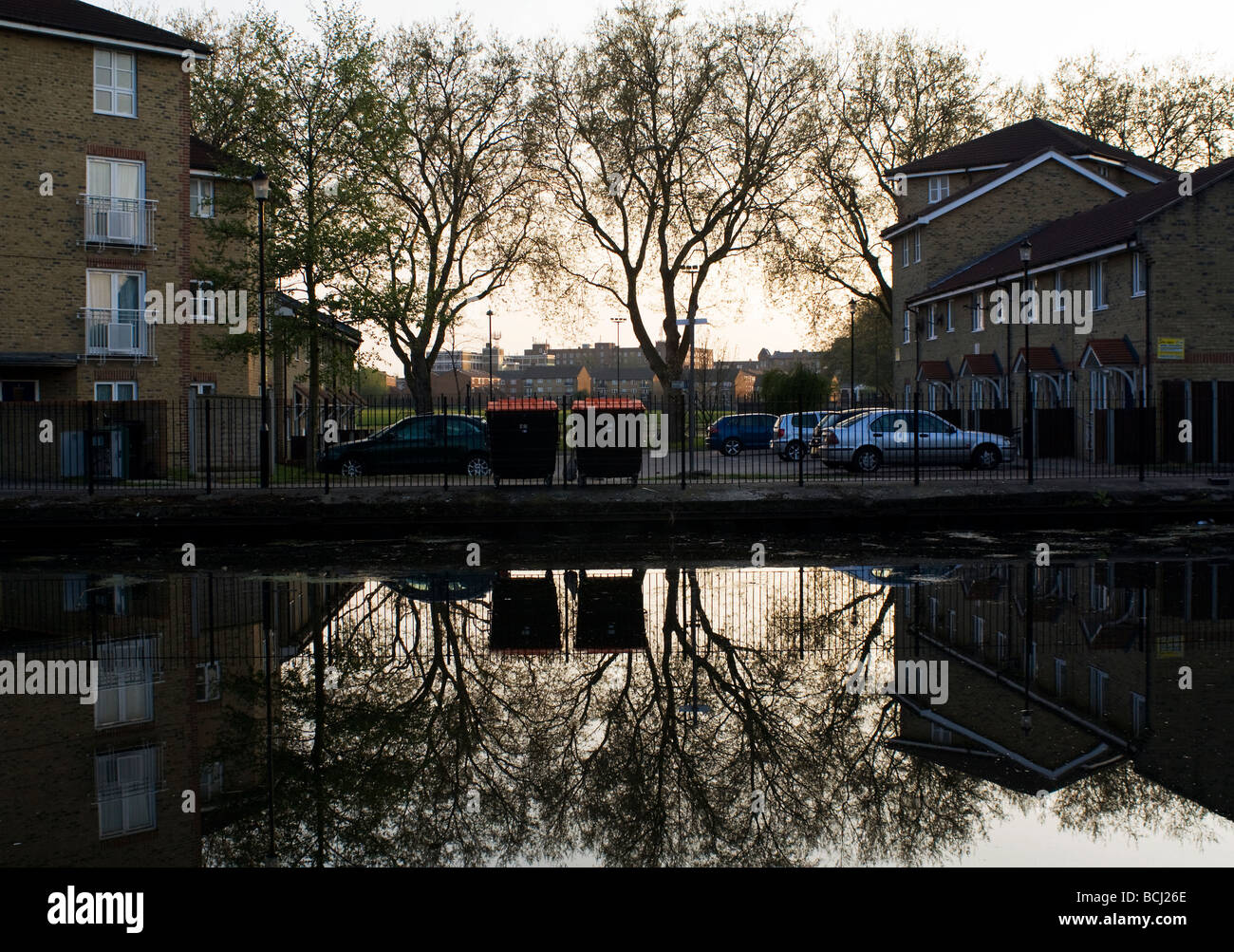 Eine Siedlung am Fluss Lee London. VEREINIGTES KÖNIGREICH. Stockfoto
