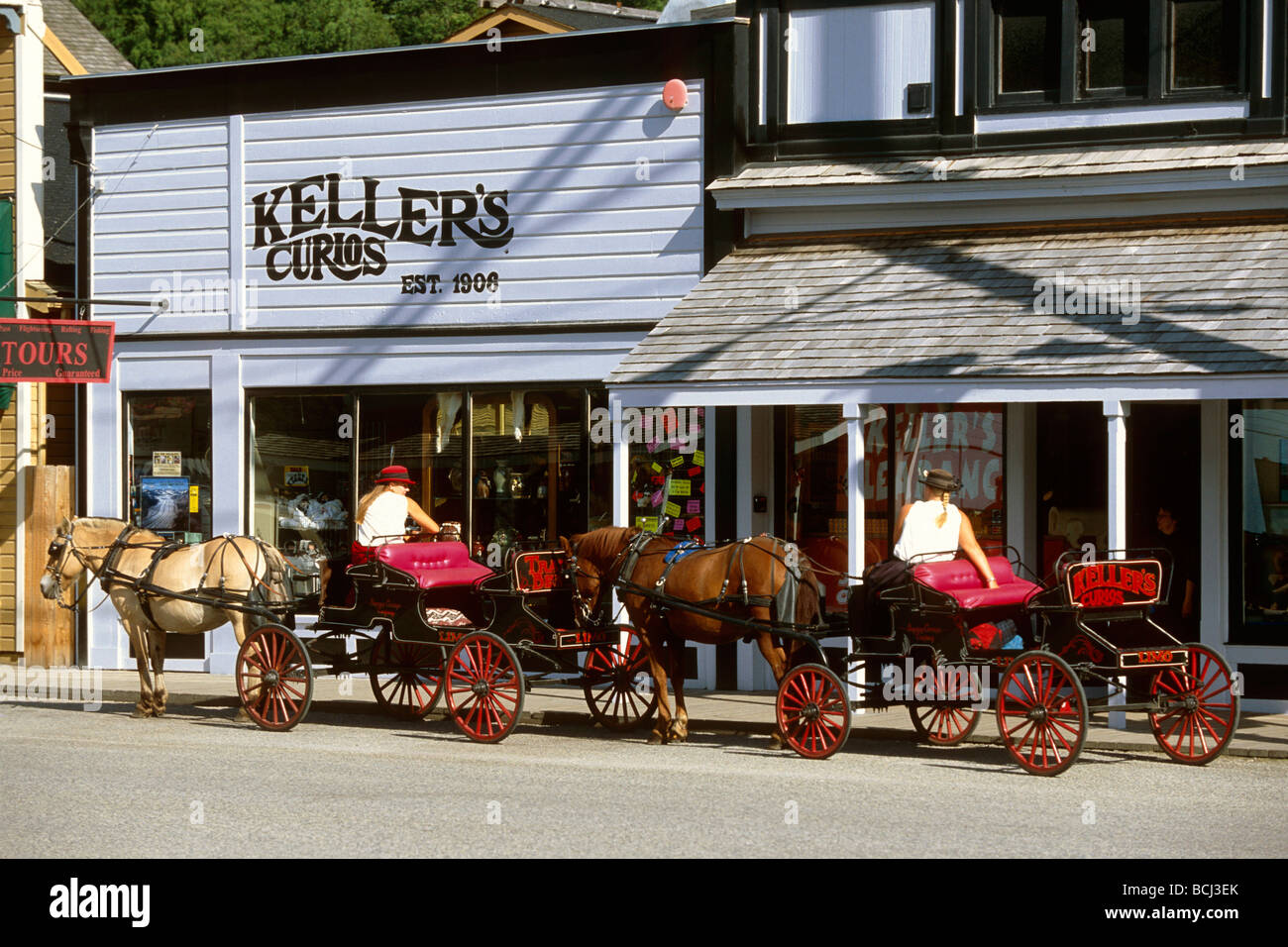 Pferd & Buggy-Touren auf Broadway Street Skagway AK SE Sommer Stockfoto