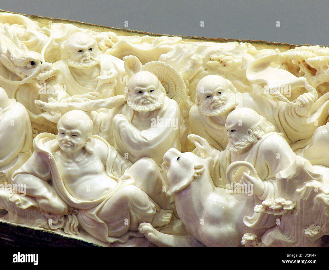 Chinesische Elfenbein Kunstskulptur Stockfoto