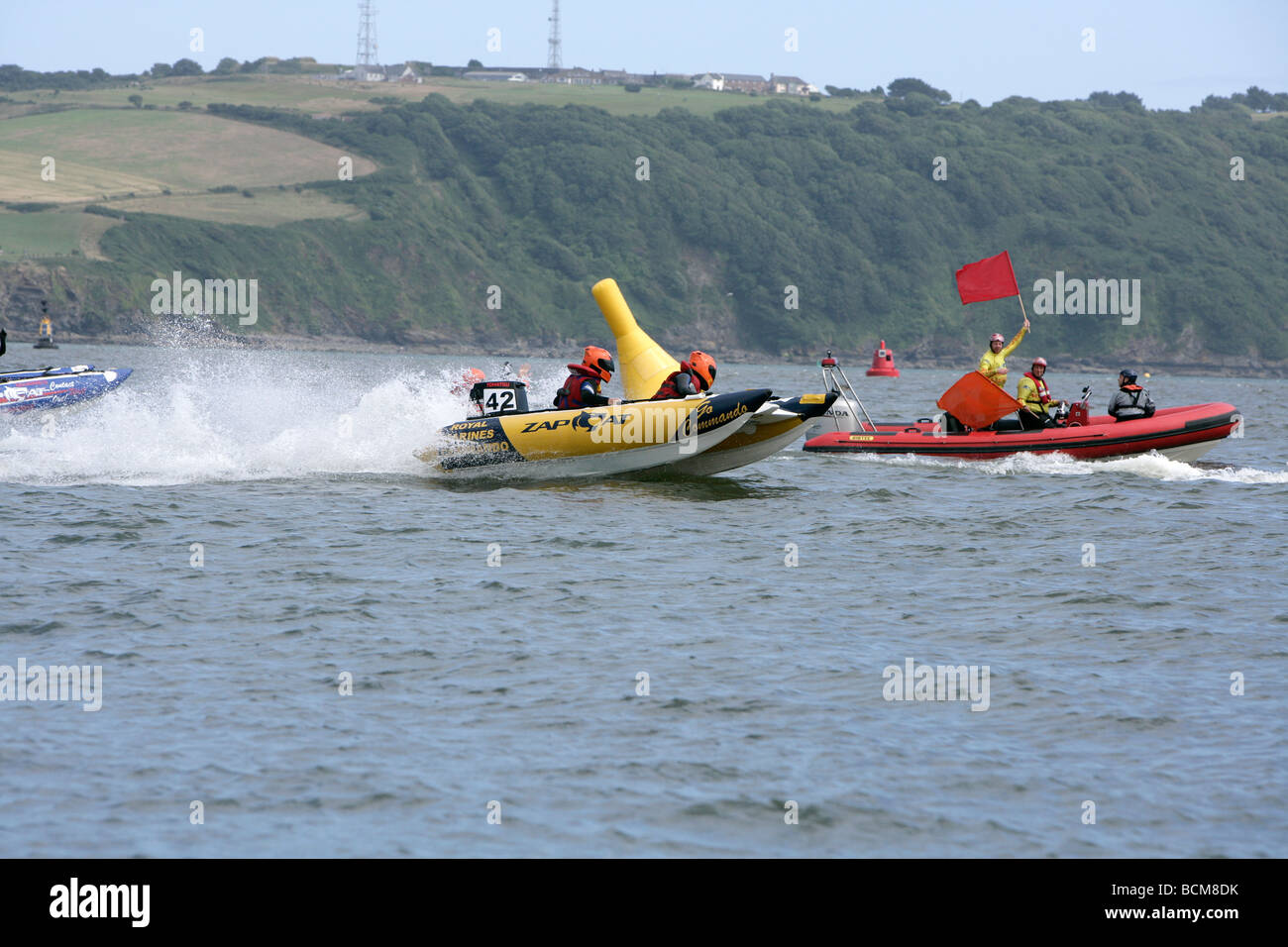 Zapcat Thundercat Motorboot Rennen. Plymouth Sound. Juli 2009. 42 Go Commando. Stockfoto