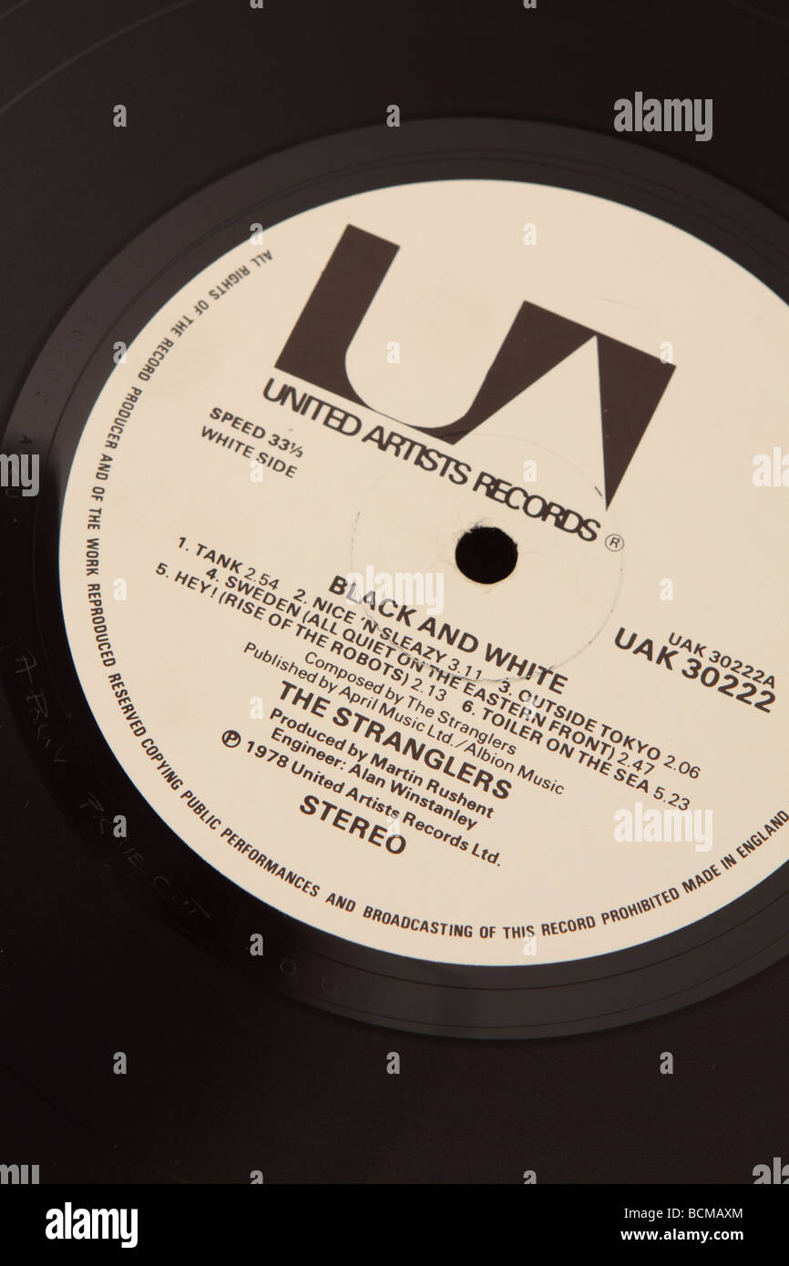 Stranglers Punk-Wave-Band LP Albums namens Black and White von United Artists Records im Jahre 1978 veröffentlicht Stockfoto