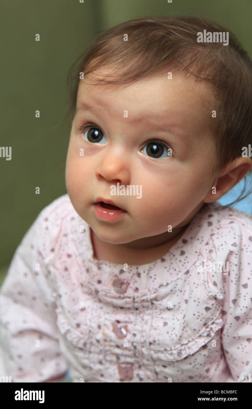 6 Monate altes Babymädchen Stockfoto