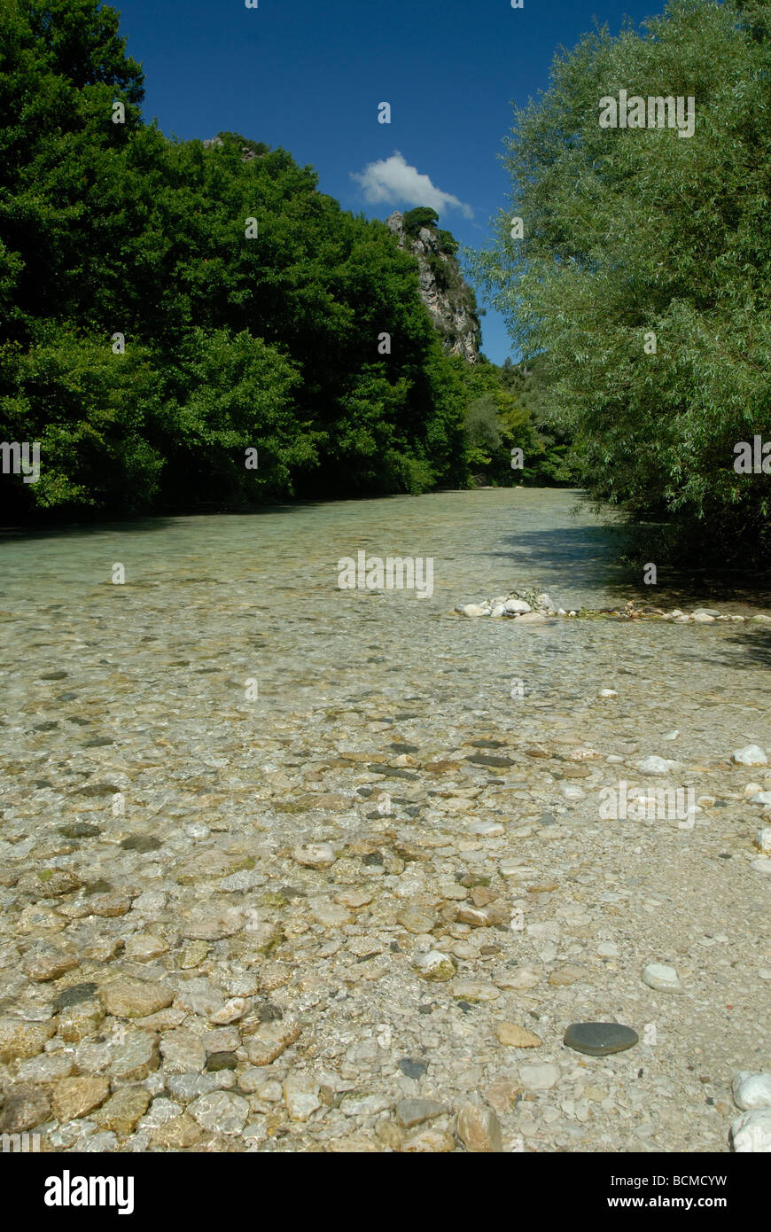 Der Fluss Acheron im Nordwesten Griechenlands Stockfoto