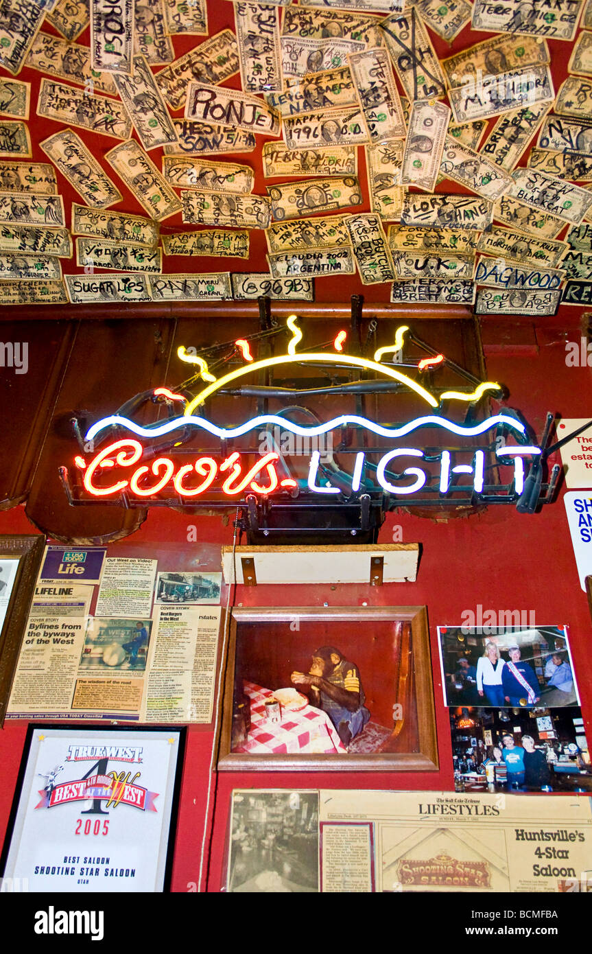 Shooting Star Saloon in Huntsville in Utah. Dies ist angeblich der älteste kontinuierlich laufenden Saloon in Utah. Stockfoto