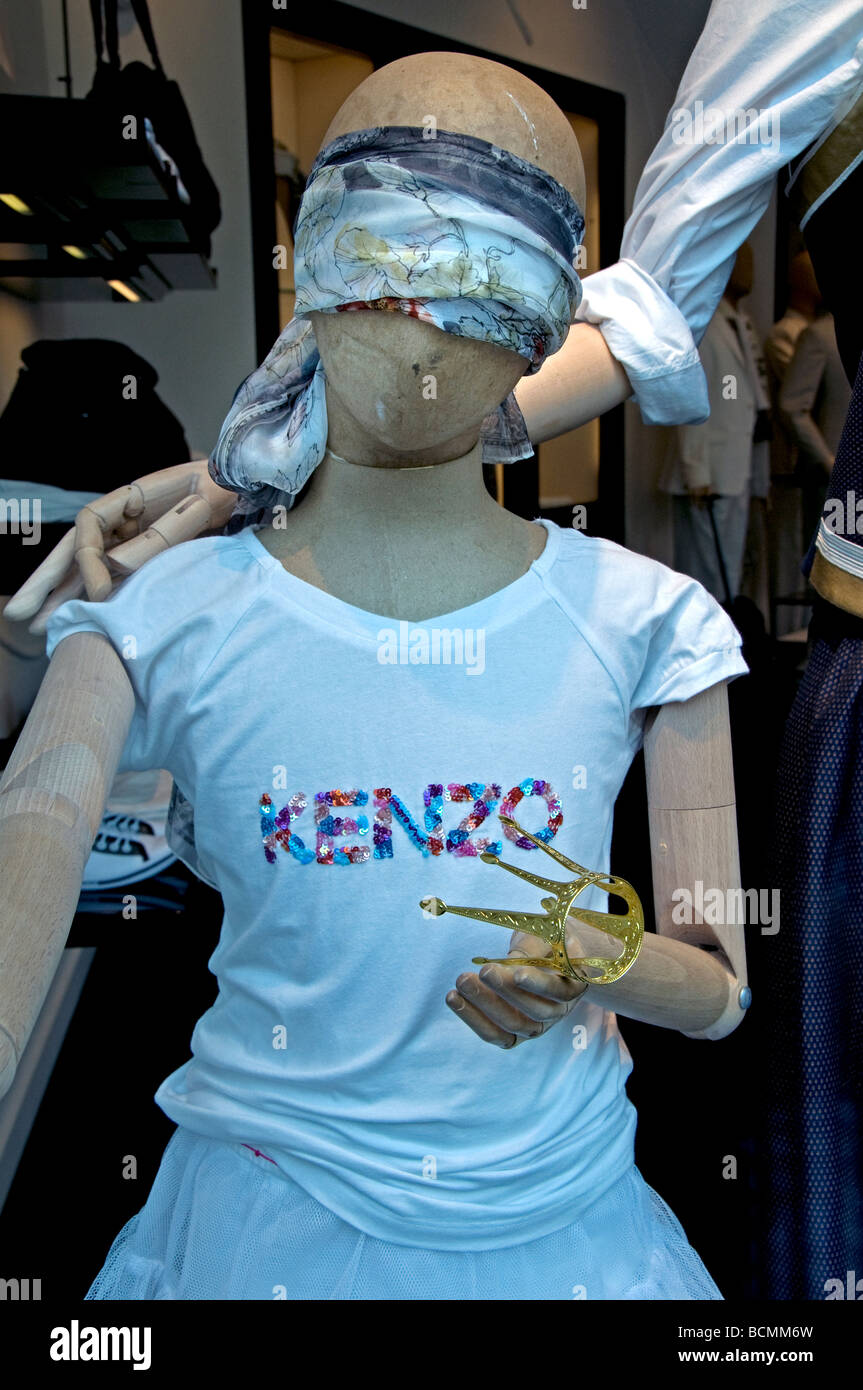 Mode-Paris Frankreich Französisch Frau Frauen Kenzo Stockfoto