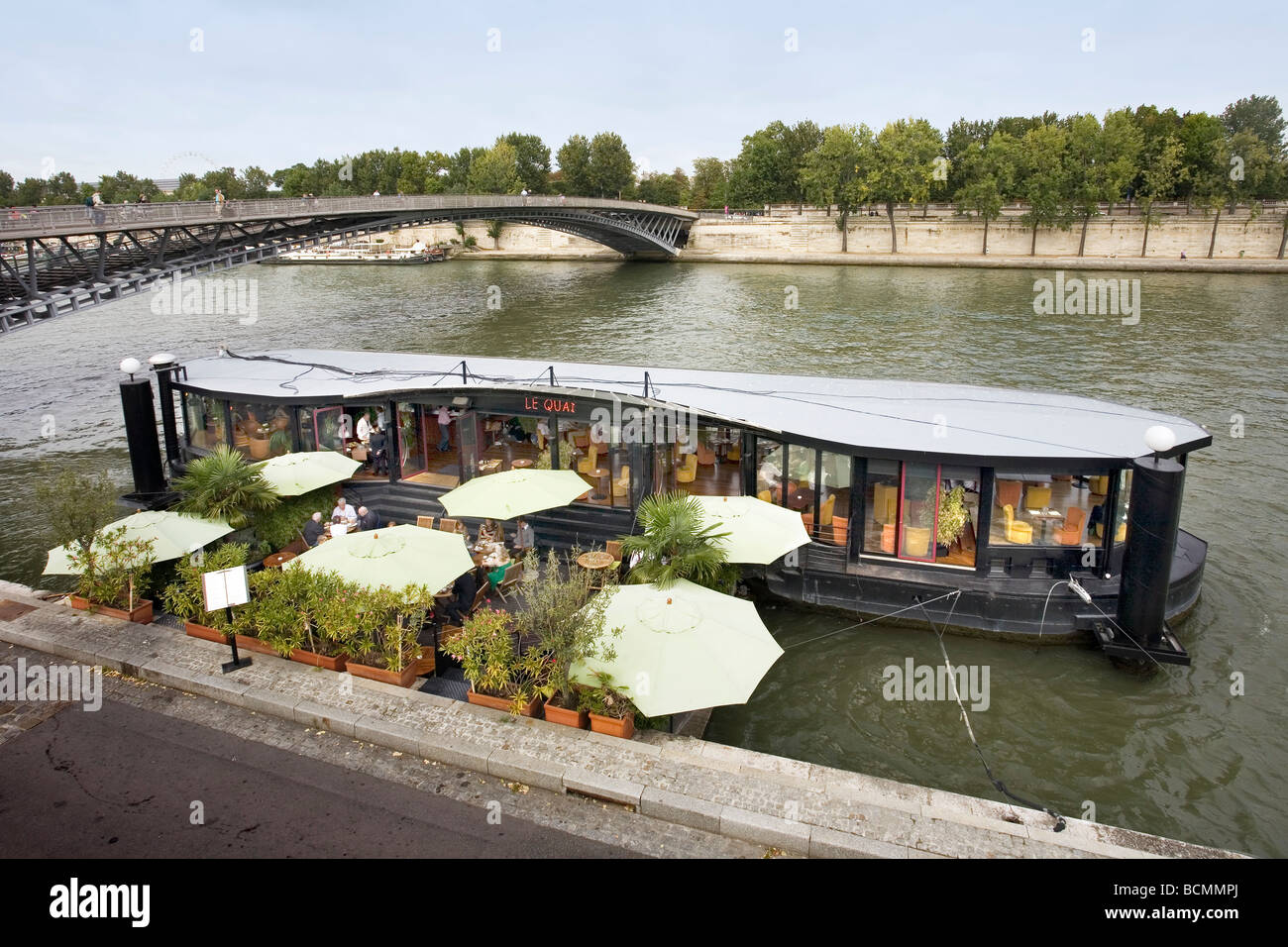 Le Quai Restaurant Boot am Ufer, Paris, Frankreich Stockfoto