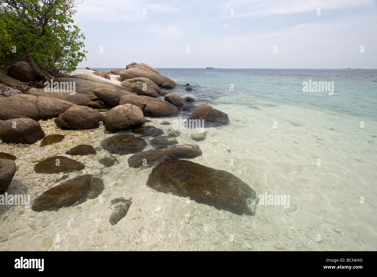 Pigeon Island Nilaveli Beach, Trincomalee, Sri Lanka - eine kleine idyllische Insel mit Rish Korallen Betten und exzellente Schnorcheln. Stockfoto