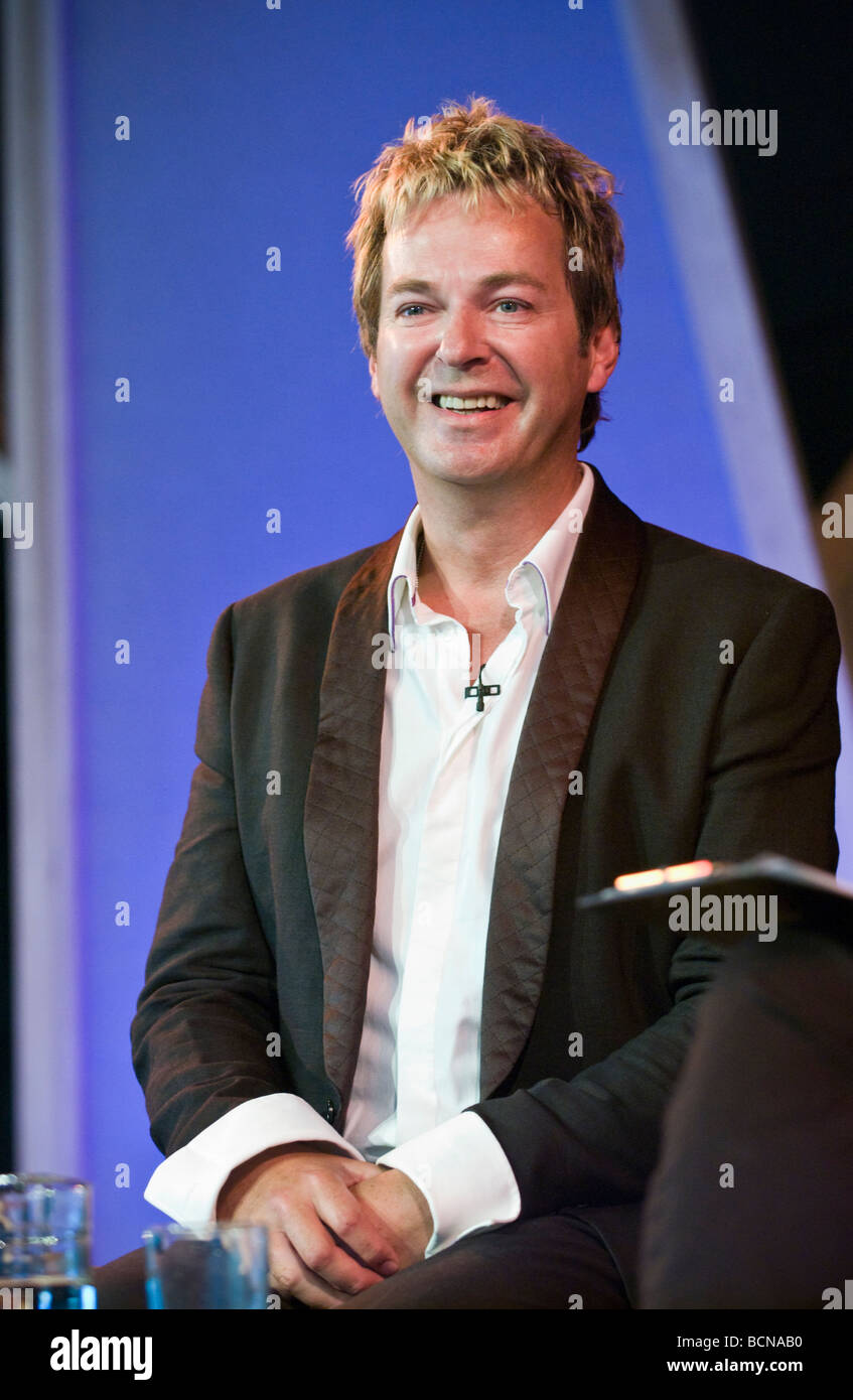 Julian Clary, englischer Komiker und Schriftsteller abgebildet Hay Festival 2009 Stockfoto