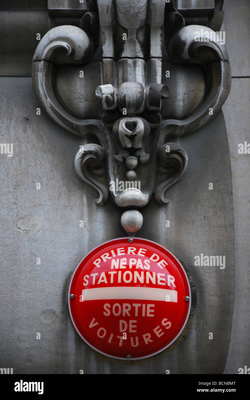 kein Parkplatz melden Sie Paris Frankreich Stockfoto