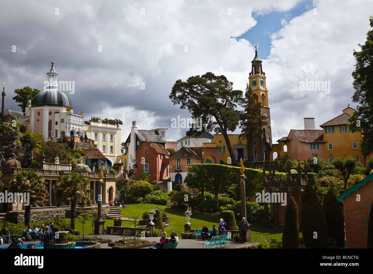 Portmeirion - einzigartiges Italianate Dorf Architekten Clough Williams-Ellis in Nord-Wales Stockfoto