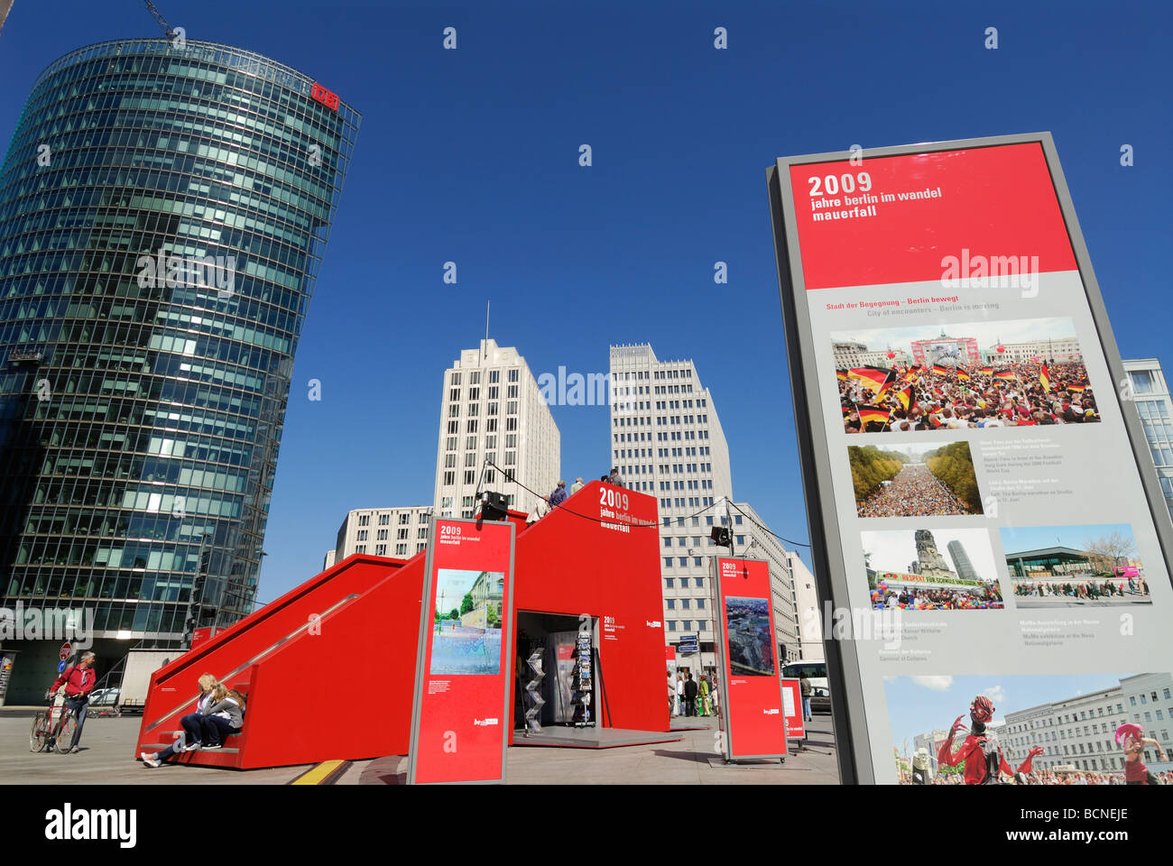 Berlin-Deutschland-Ausstellung am Potsdamer Platz zum Gedenken an 20 Jahre seit dem Fall der Berliner Mauer Stockfoto