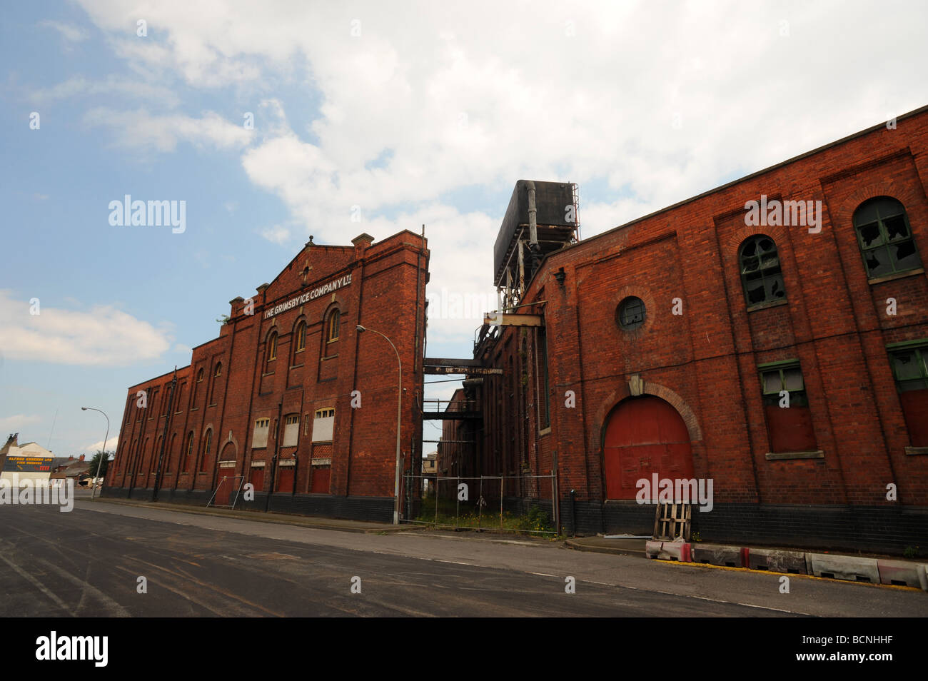 Grimsby dockt einst blühende, aber jetzt fast menschenleer, da die Fischerei-Industrie weiterhin in Verfall geraten Stockfoto