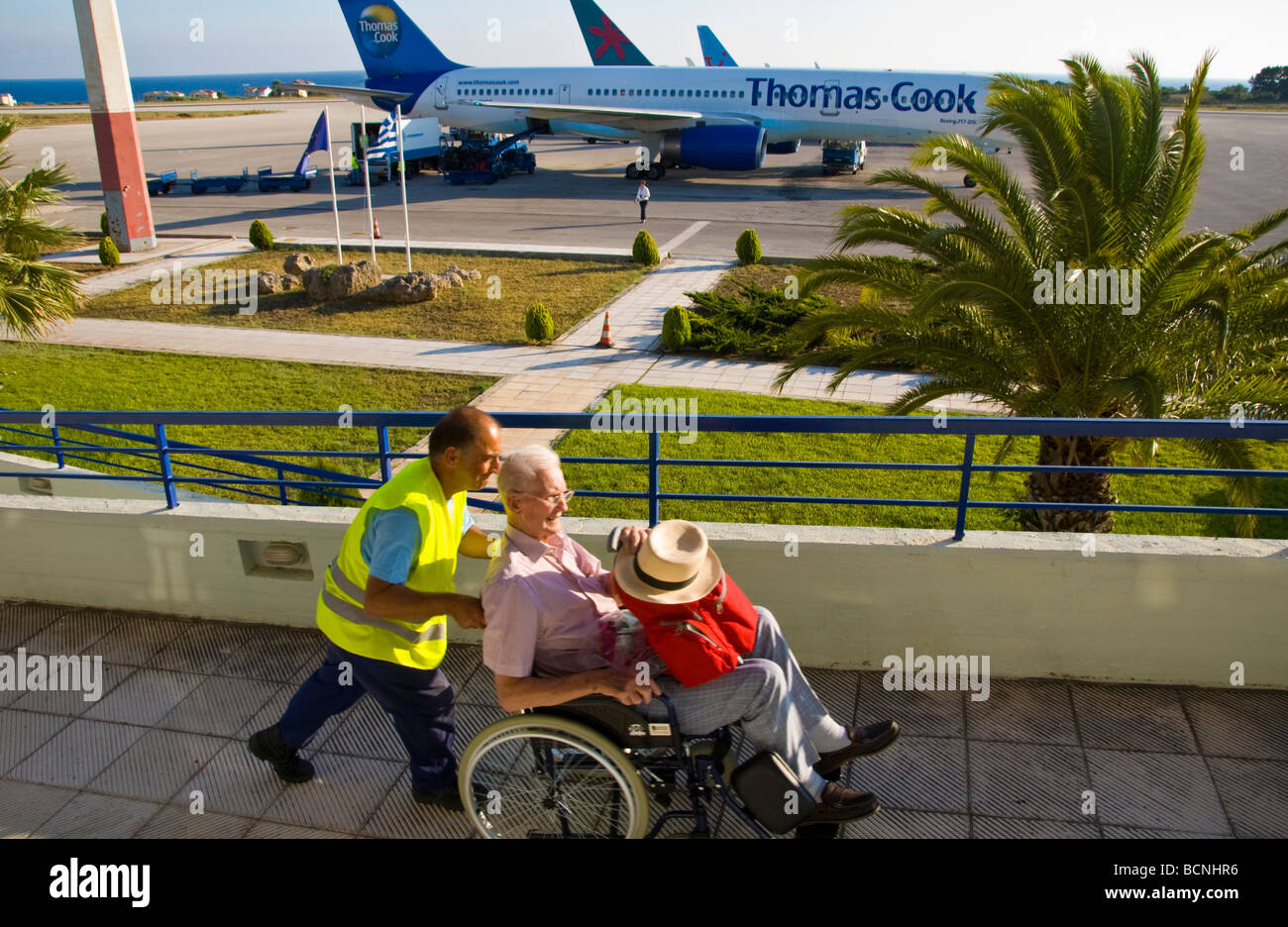 Internationale Ankünfte am Flughafen Kefalonia auf der griechischen Insel Kefalonia Griechenland GR Stockfoto