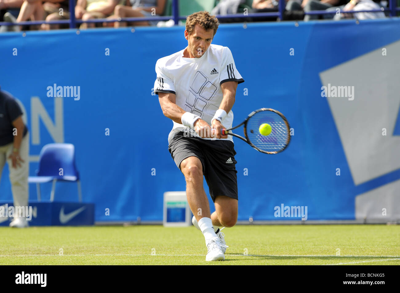 Paul Henri Mathieu in Aktion bei den Aegon International 2009 in Devonshire Park, Eastbourne Stockfoto