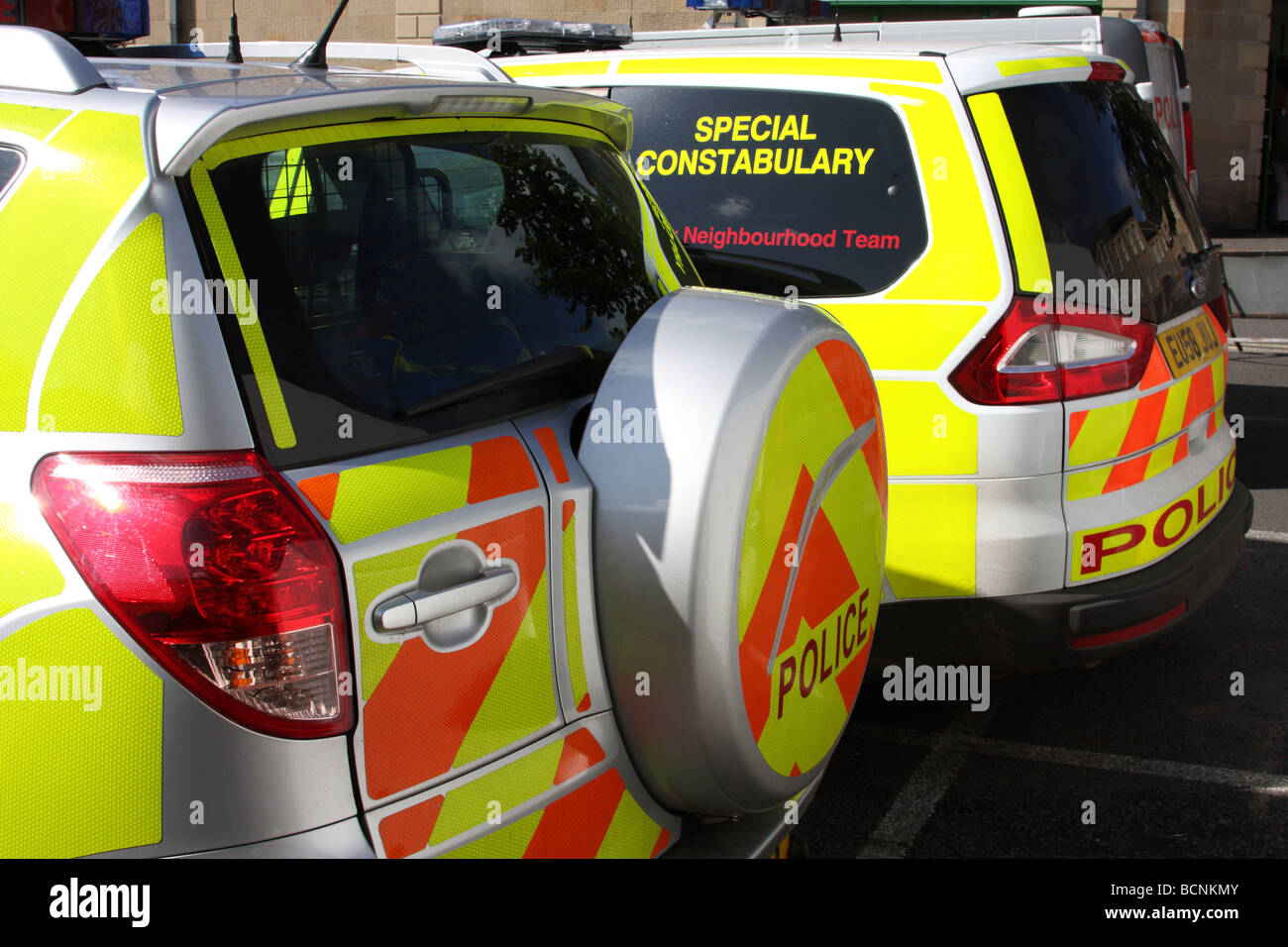 Polizei-Fahrzeuge in Großbritannien. Stockfoto