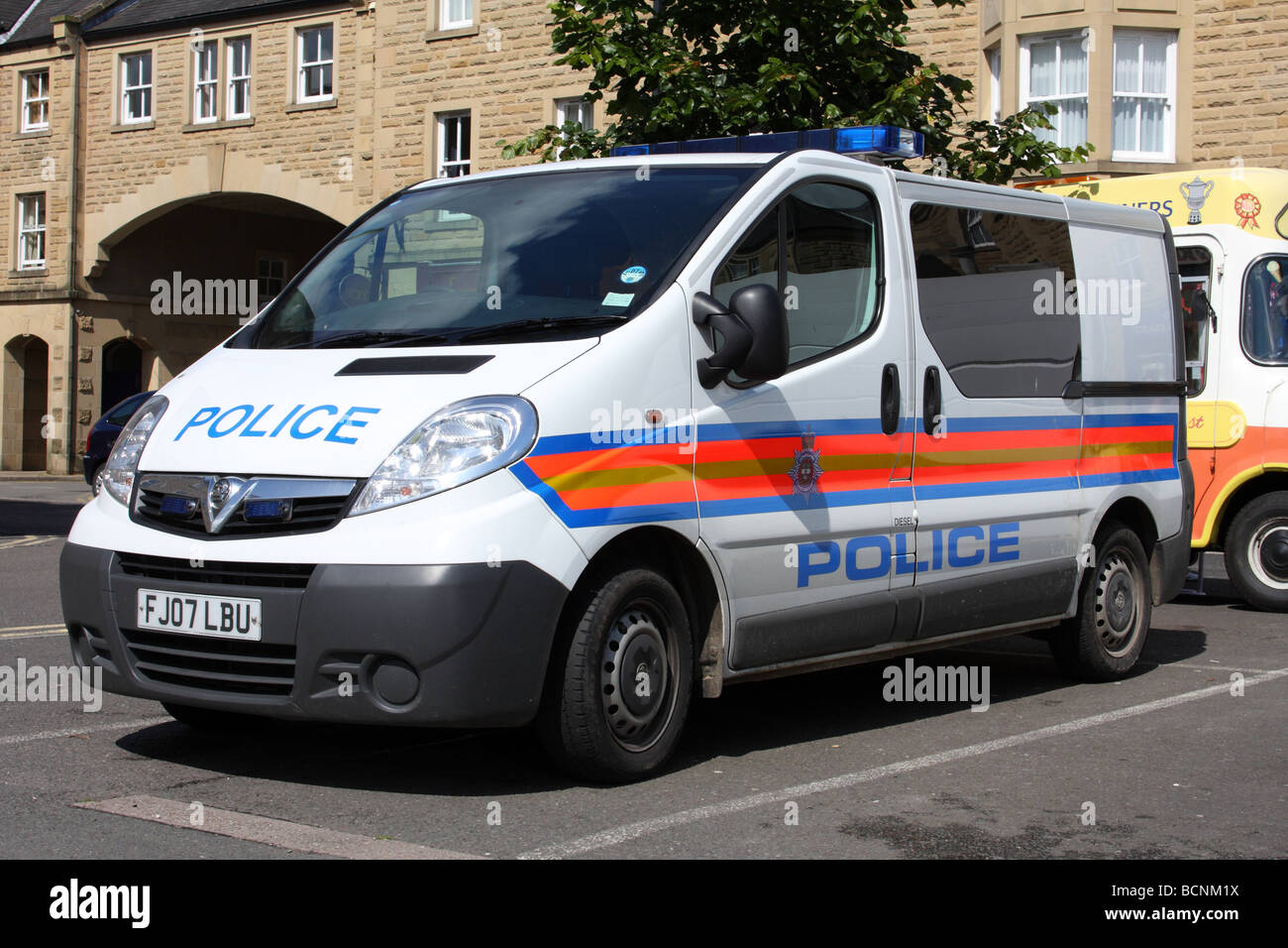 Ein Polizeiwagen in Großbritannien. Stockfoto