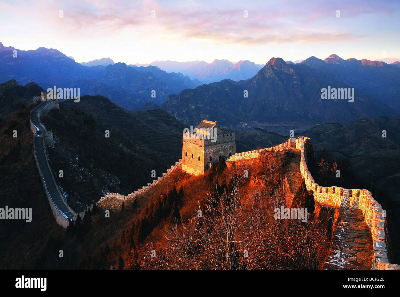 Große Mauer Huangyaguan schlängelt sich durch den Berg, Ji Grafschaft, Tianjin, China Stockfoto