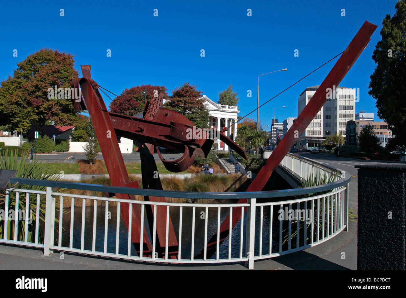 Baustahl aus dem World Trade Center in New York City bildet ein Denkmal für die Feuerwehr in Christchurch Neuseeland Stockfoto