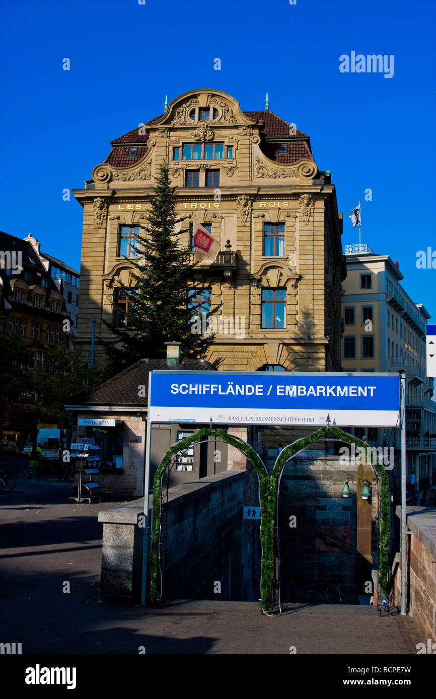 Hotel Drei Regierungspräsidentin und Rhein Bootsanlegers Basel Schweiz Stockfoto
