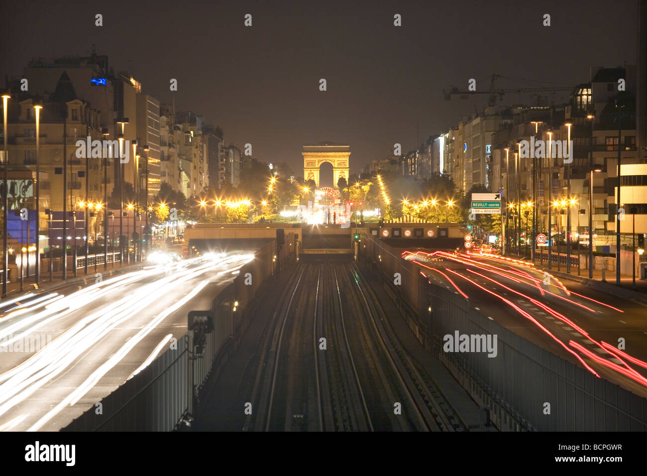 Blick Richtung Arc de Triomphe von La Défense, Paris, Frankreich Stockfoto