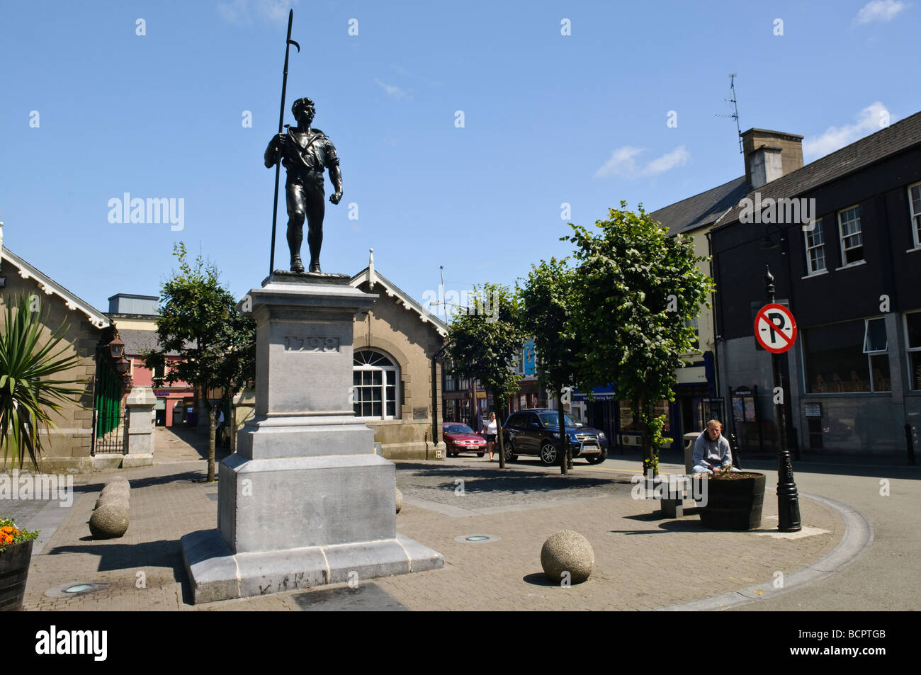 Statue von einem Wexford Pikeman, zum Gedenken an die 1798 irische Rebellion Aufstand, Wexford Town. Stockfoto