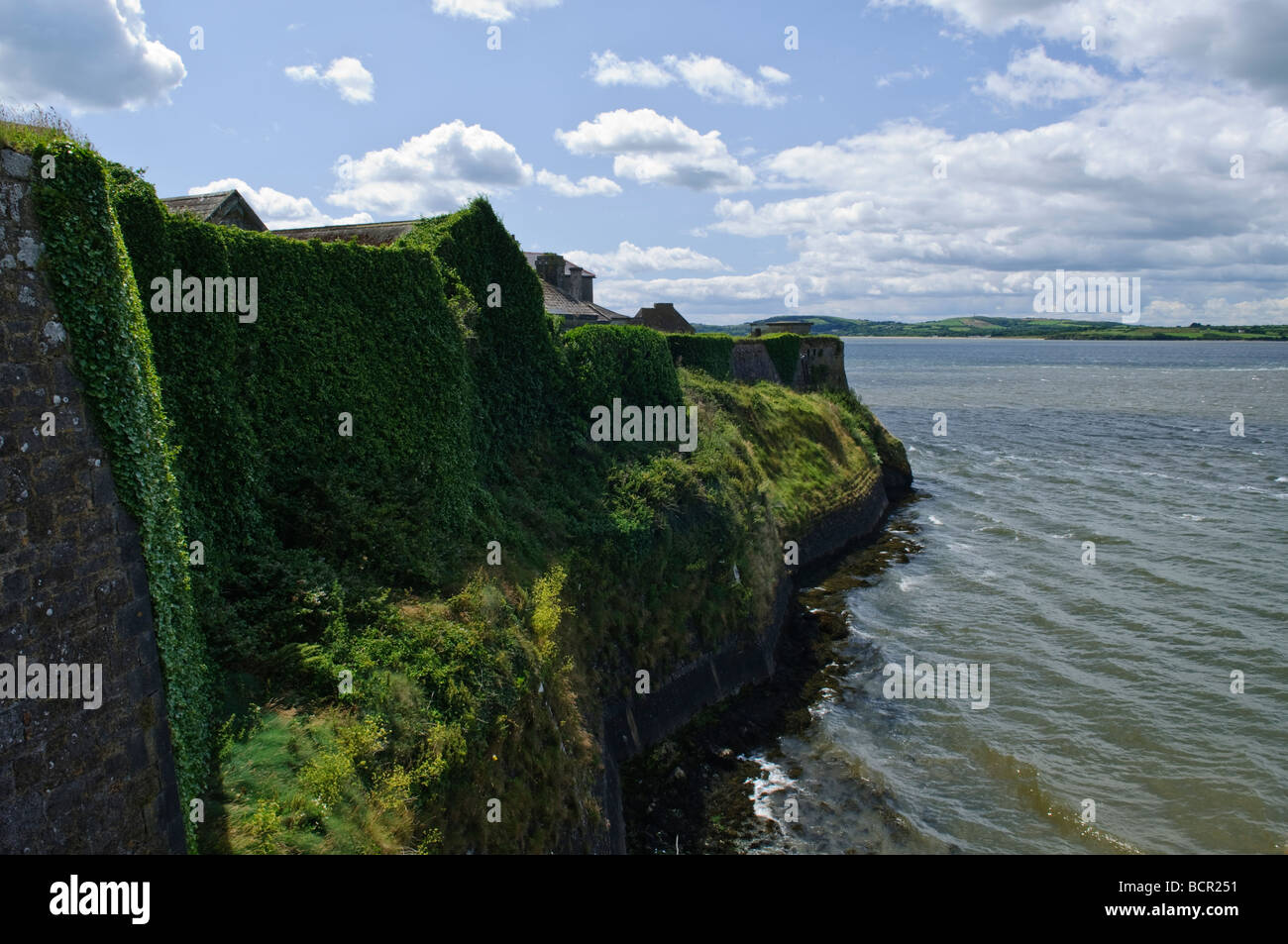 Ufermauer in Duncannon Fort Stockfoto