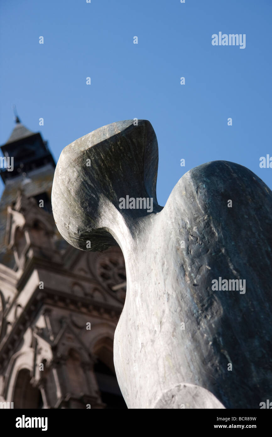 Feier des Chester Statue von Stephen Broadbent 1992 in Chester UK Stockfoto