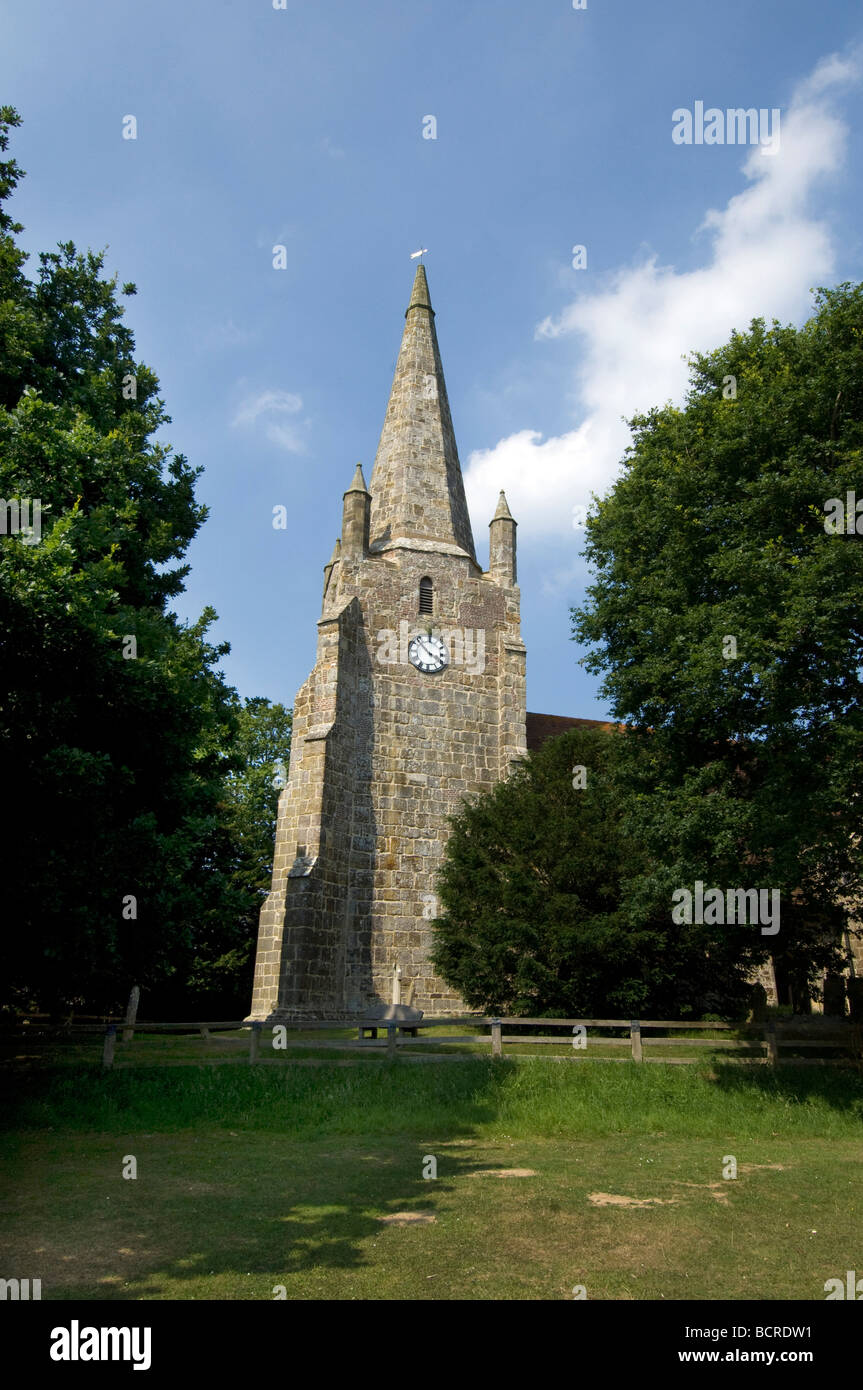 Chiddingly Dorfkirche mit Turmspitze East Sussex UK Stockfoto