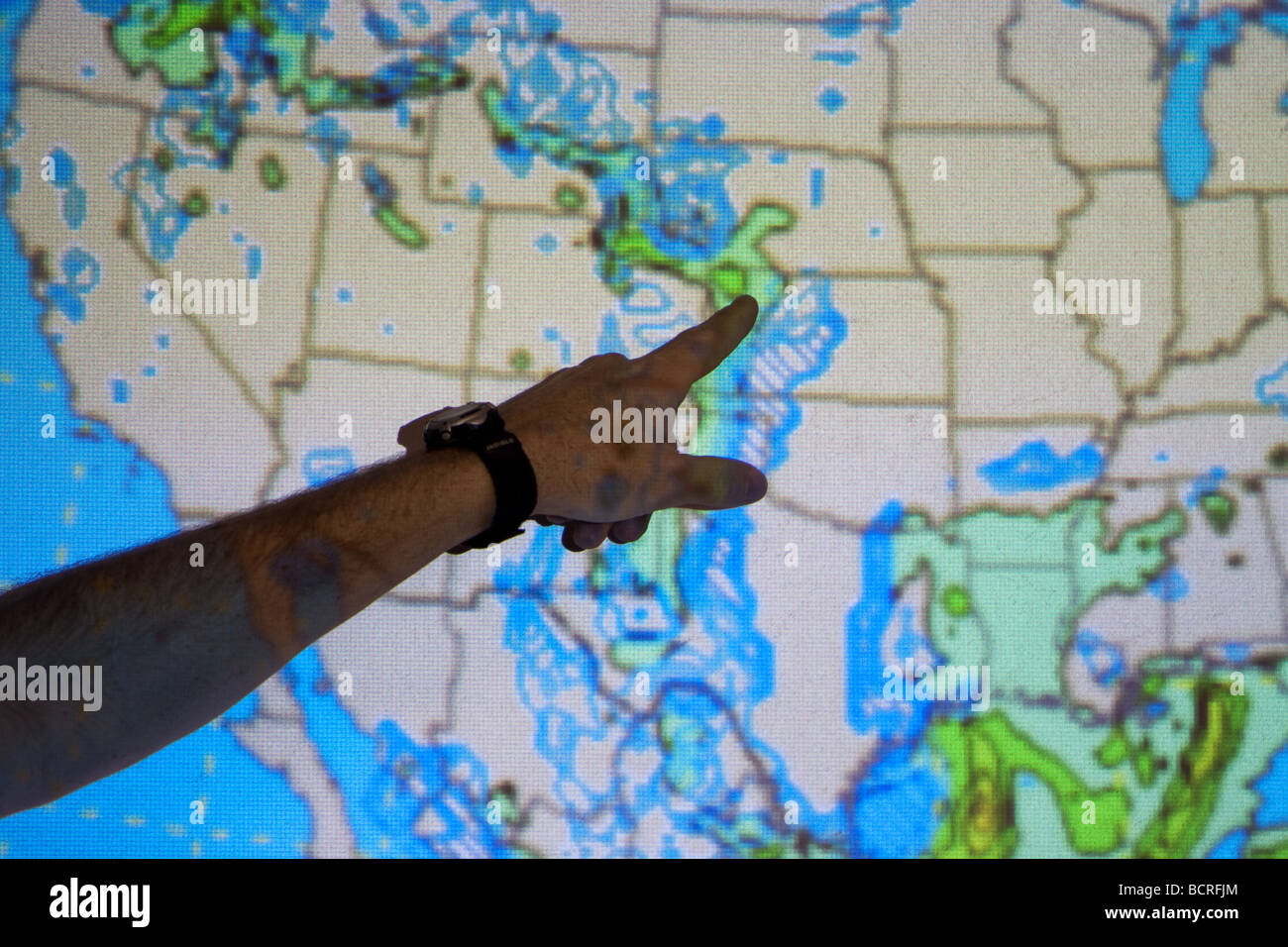 David Dowell des National Center for Atmospheric Research NCAR präsentiert das Morgen Wetter Briefing an Mitglieder des Vortex 2 Stockfoto