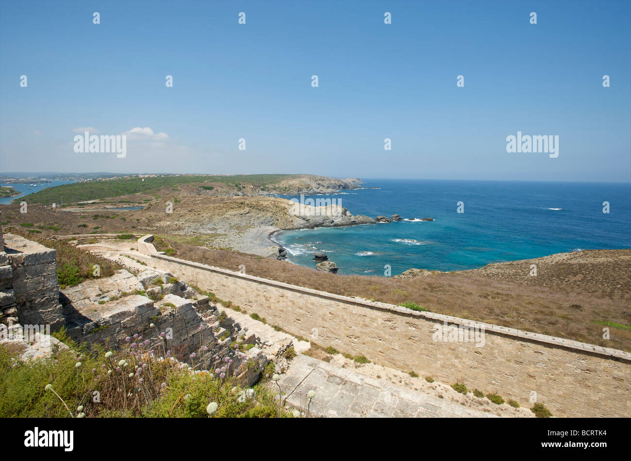 Blick auf das Meer von La Mola Festung auf der Balearen Insel Menorca Stockfoto