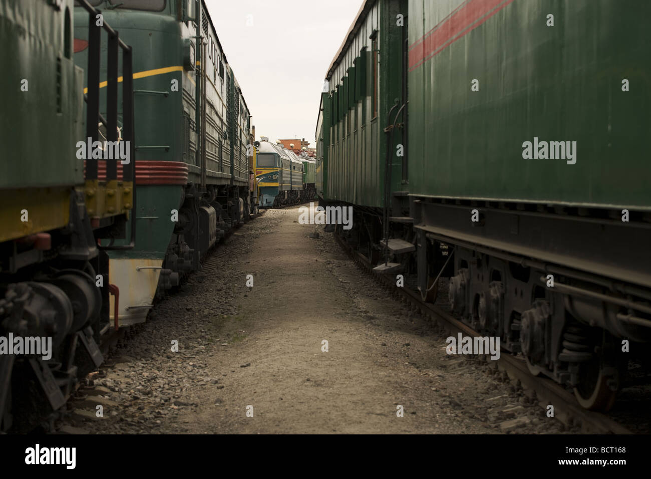 Zwischen den Zügen anzeigen Stockfoto