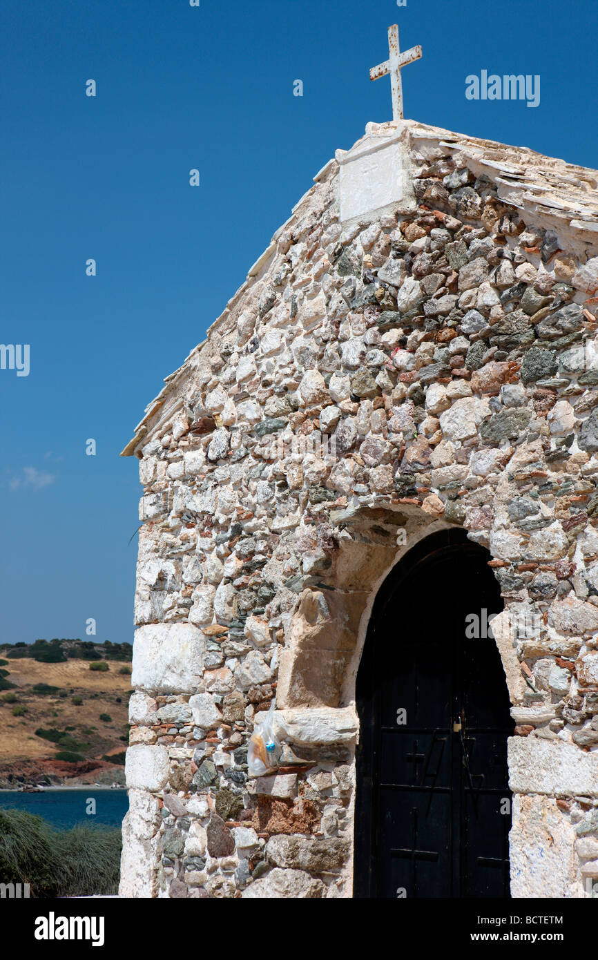 Griechisch-orthodoxe Kirche gegen blauen Himmel Stockfoto