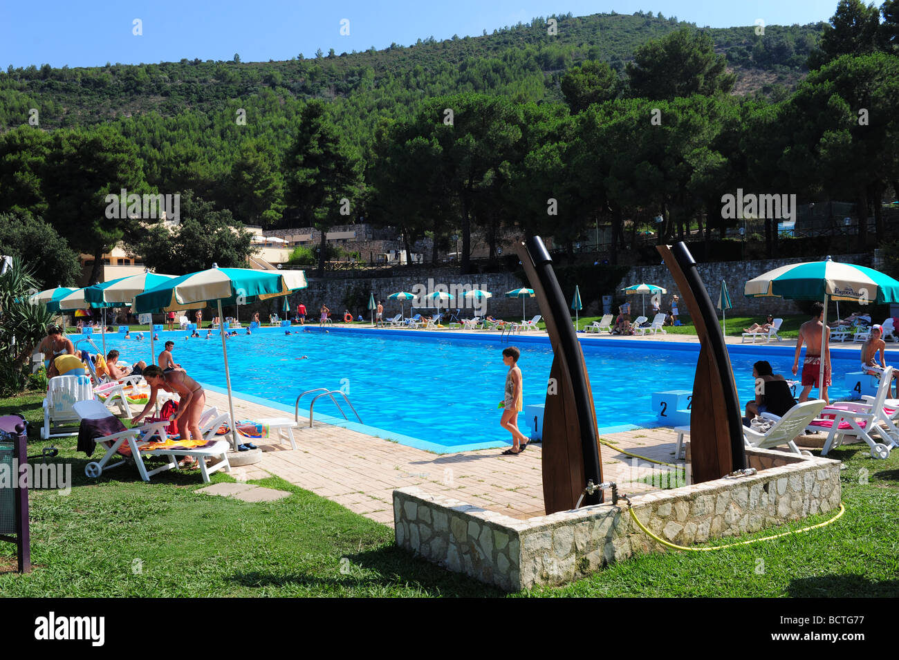 Europa Italien Apulien Region Gargano am Pool Pugnochiuso resort Stockfoto