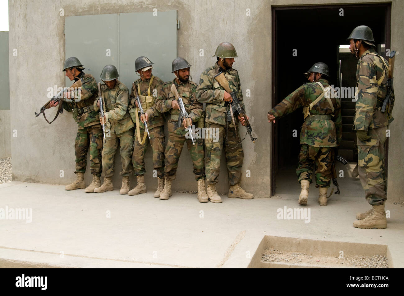 Afghanische Nationalarmee Rekruten in der Ausbildung an der Kabul Military Training Center Stockfoto