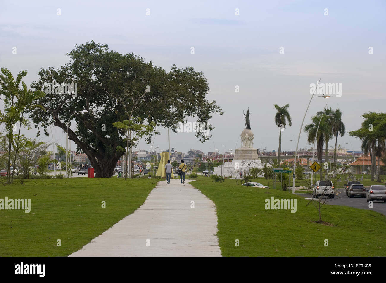 Zwei Freunde dies-entlang der Küsten Umgehungsstraße in Richtung Balboa s Statue Panama City Republik Panama Zentralamerikas Stockfoto