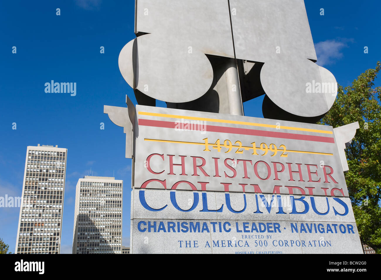 Niedrigen Winkel Blick auf ein Denkmal Christopher Columbus Monument Penns Landing Waterfront District Philadelphia Pennsylvania USA Stockfoto