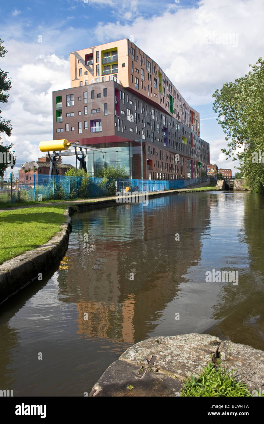 Chips, Gebäude, neue Wohnungen neben Ashton Kanal, neue Islington, Manchester, UK Stockfoto