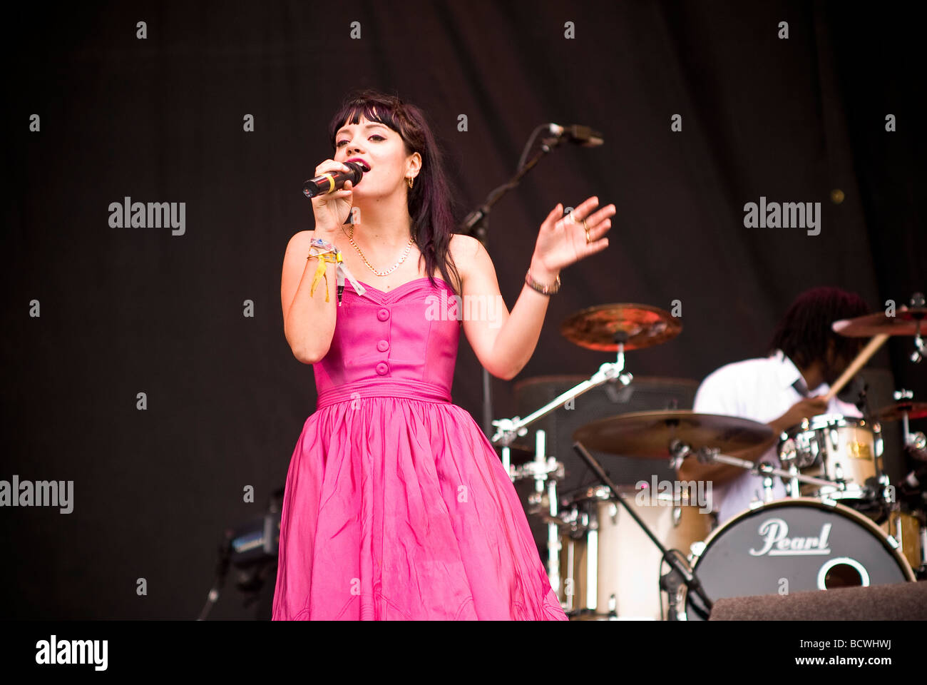Lily Allen Auftritt beim Glastonbury Festival, Somerset, UK Stockfoto