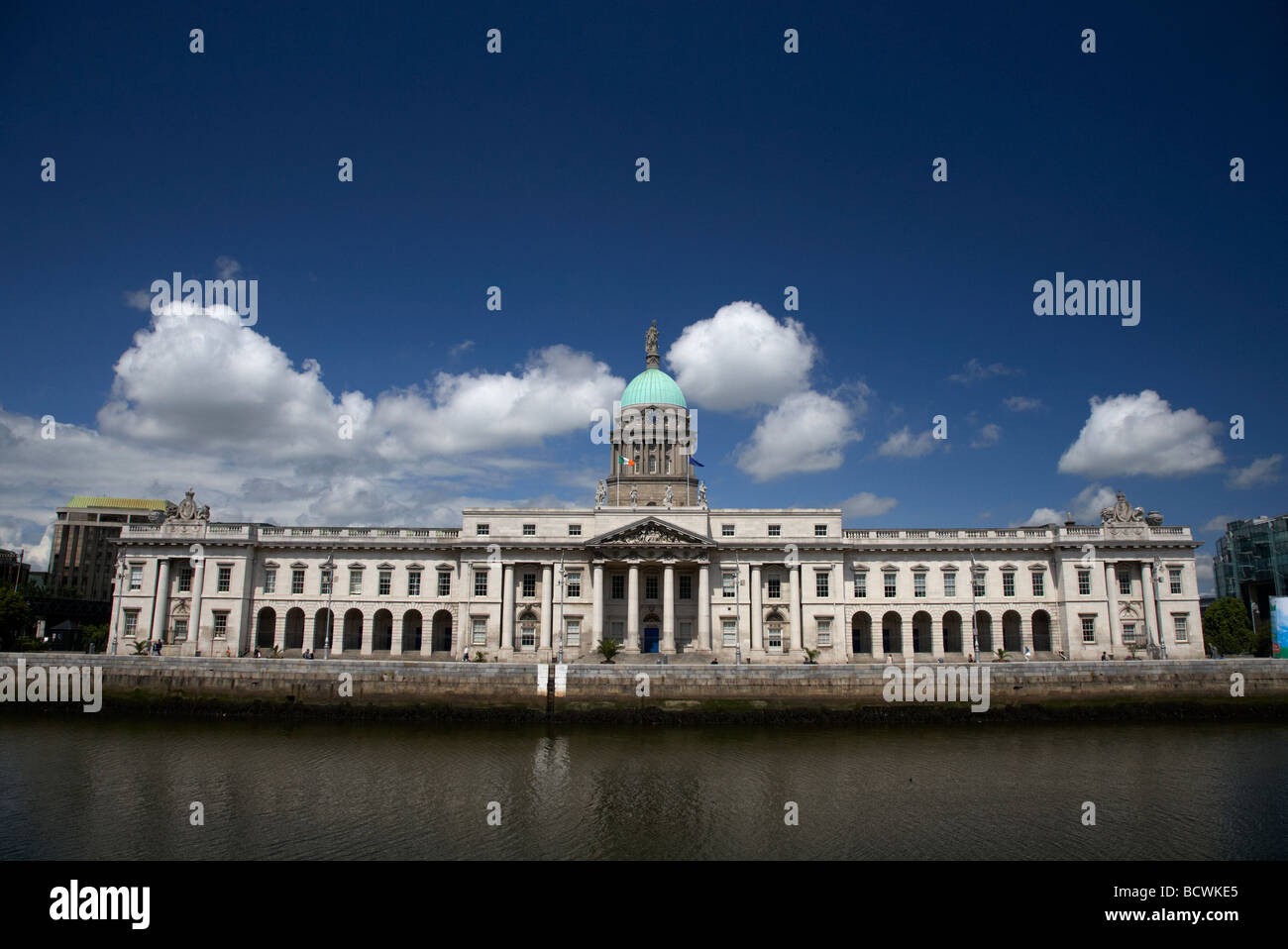 Das custom House auf den Fluss Liffey in Dublin City Centre Republik von Irland Stockfoto