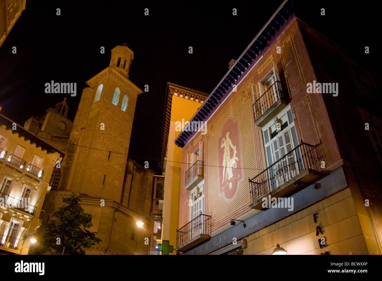 Spanische Architektur in der Stadt von Pamplona, Spanien. Stockfoto