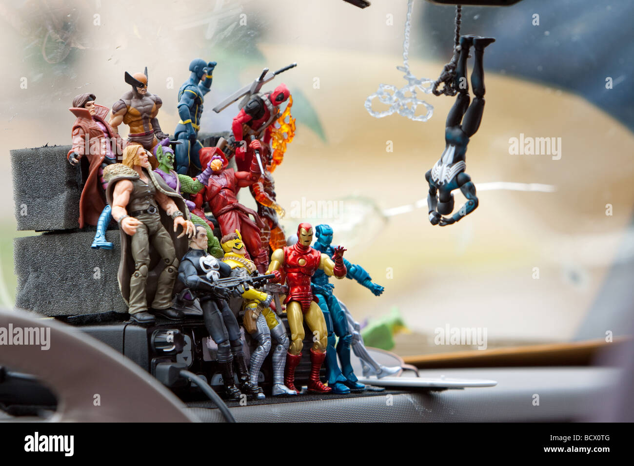 Comic-Figuren in einem Storm Chaser s Auto in Salina, Kansas Stockfoto