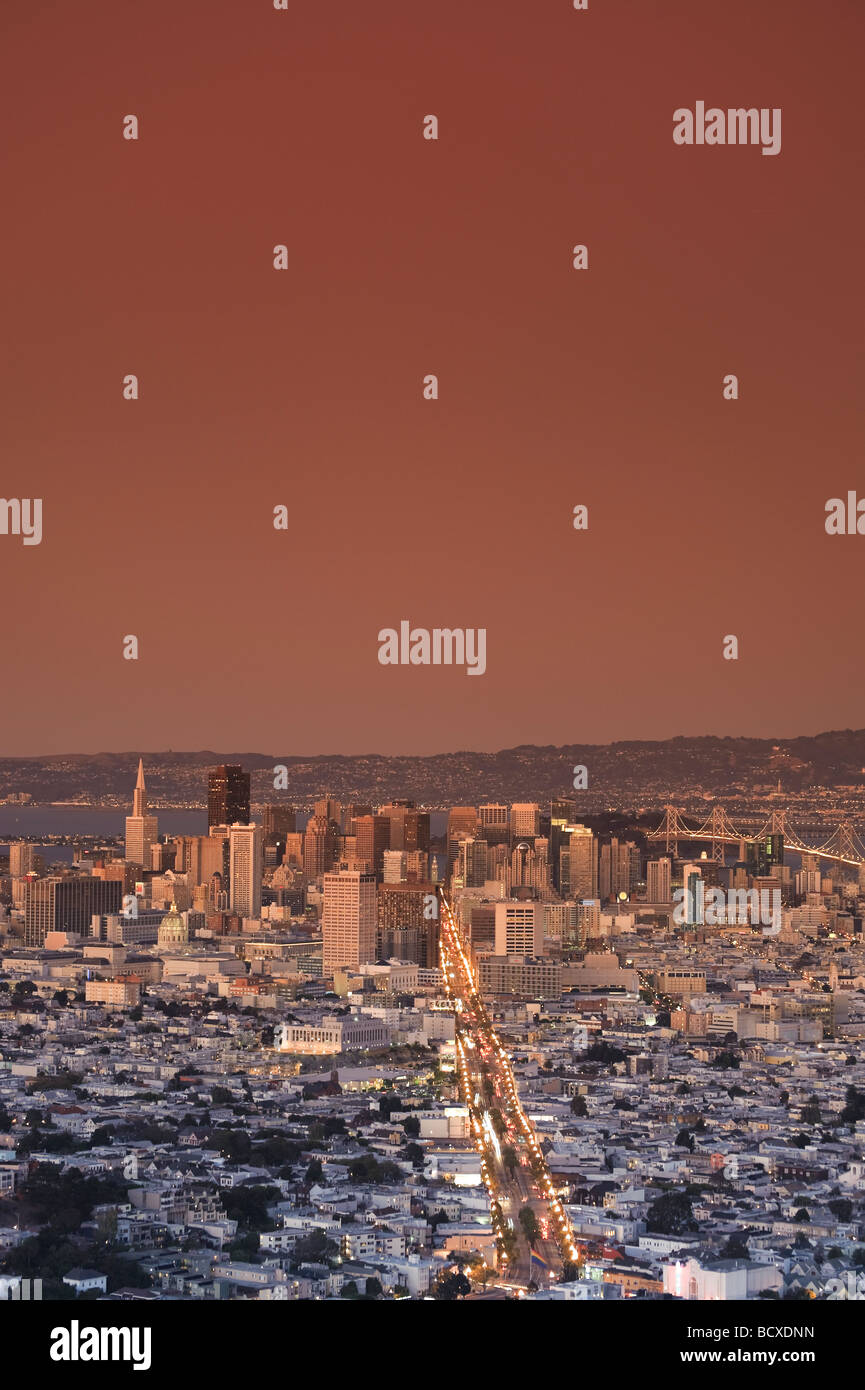 USA-Kalifornien-San Francisco Skyline von Twin Peaks aus gesehen Stockfoto