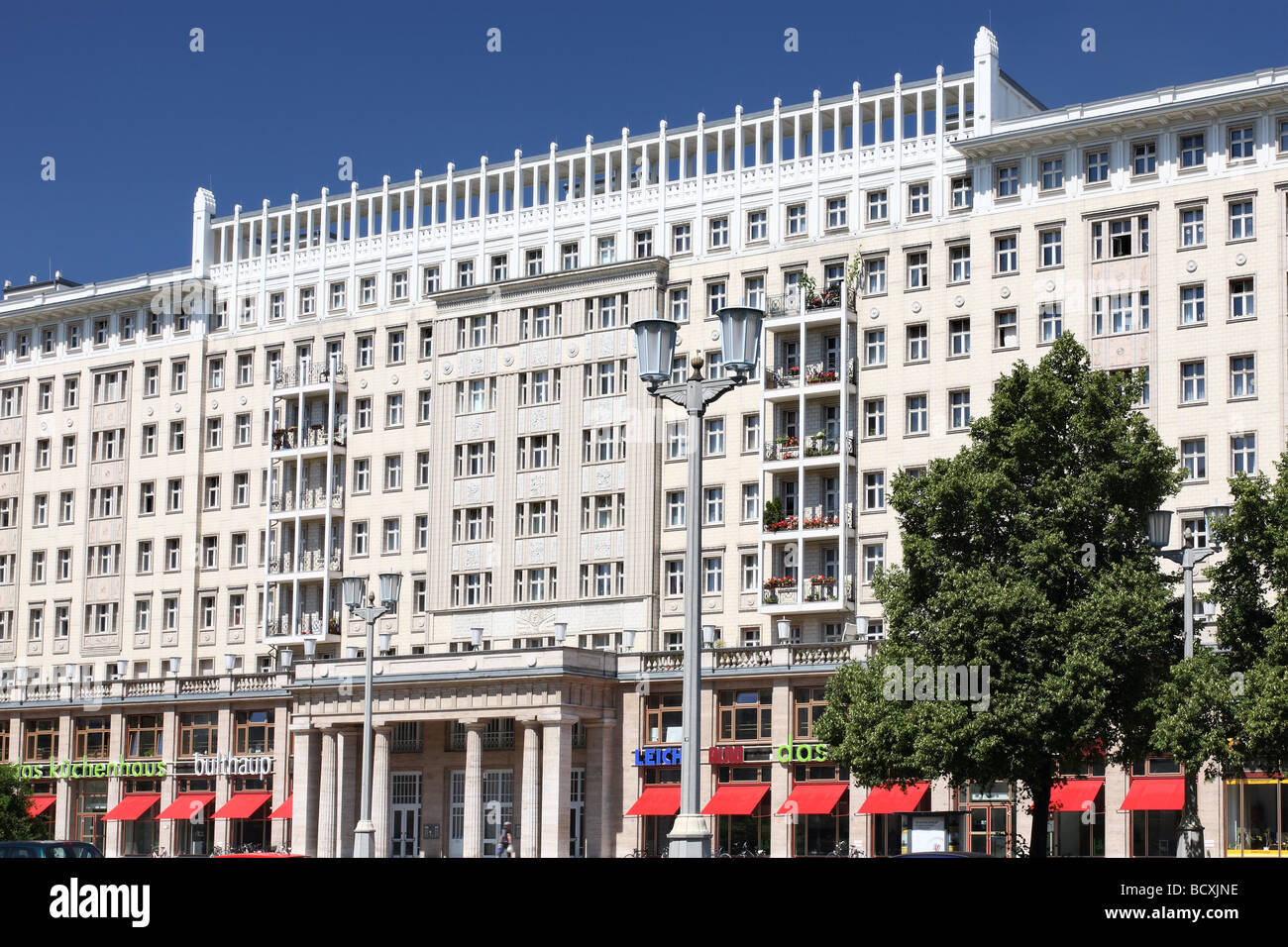 Karl Marx Allee, Block C Nord, Berlin, Deutschland Stockfoto