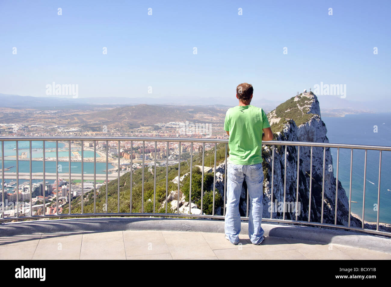 Spanische Festland und Felsen von Gibraltar aus Lenea Rock Lookout, Felsen von Gibraltar, Gibraltar Stockfoto
